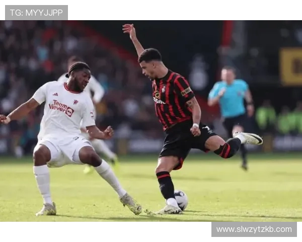 穆迪第三节爆发砍下12分1断1帽 上半场仅得3分展现惊人逆袭表现